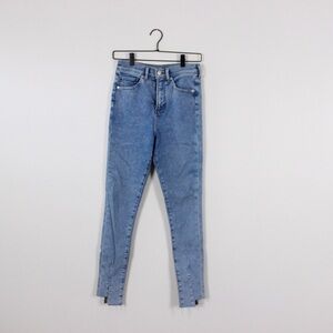 Express Skinny Super High Rise Jeans. Size: 2R